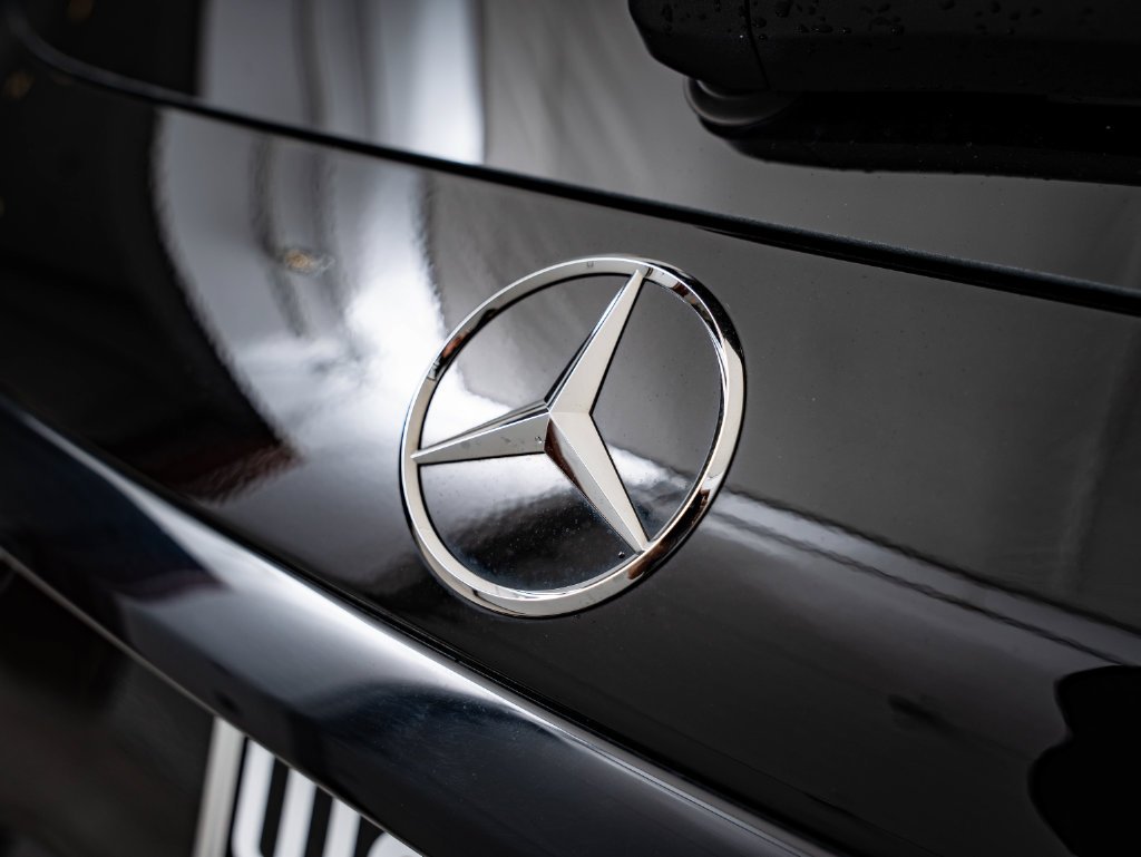 Used 2026 Black Mercedes-Benz GLC 300 image 18