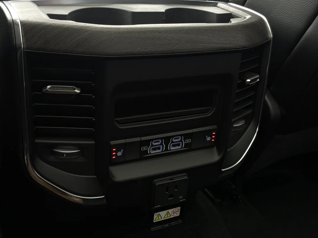 New 2026 Black RAM Laramie - - 4x4 - Night Edition - Laramie Lvl 2 Grp - Advanced Safety Grp II & More! image 27
