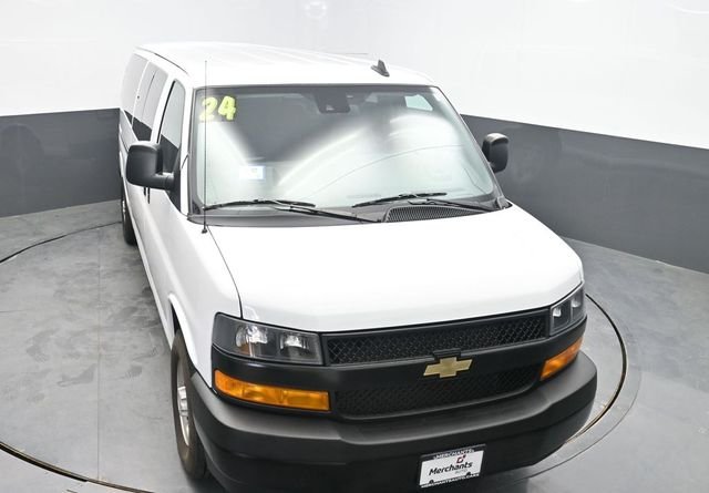 Used 2024 White Chevrolet LS image 24