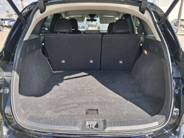 Used 2023 Black INFINITI PURE image 6