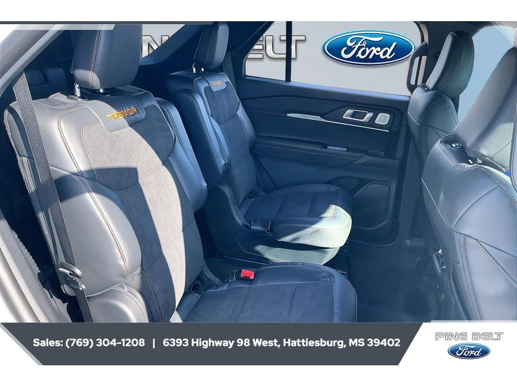 New 2026 Space White Metallic Ford Tremor® image 20