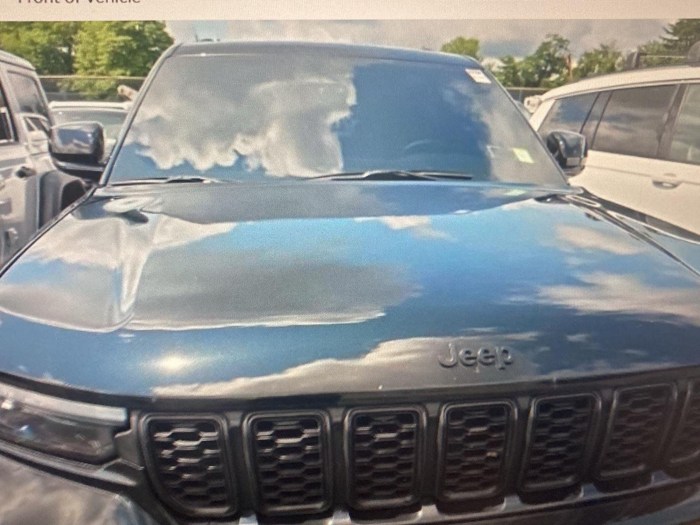 Used 2024 Diamond Black Crystal Pearlcoat Jeep Altitude X image 4