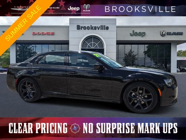 2021 Chrysler 300 Touring