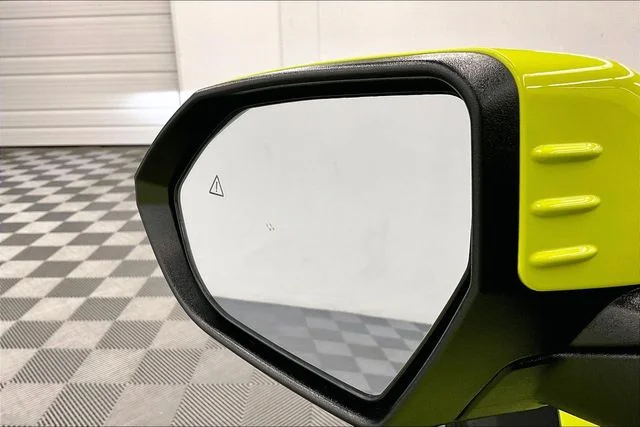 Used 2025 Neoteric Yellow Hyundai Limited image 32