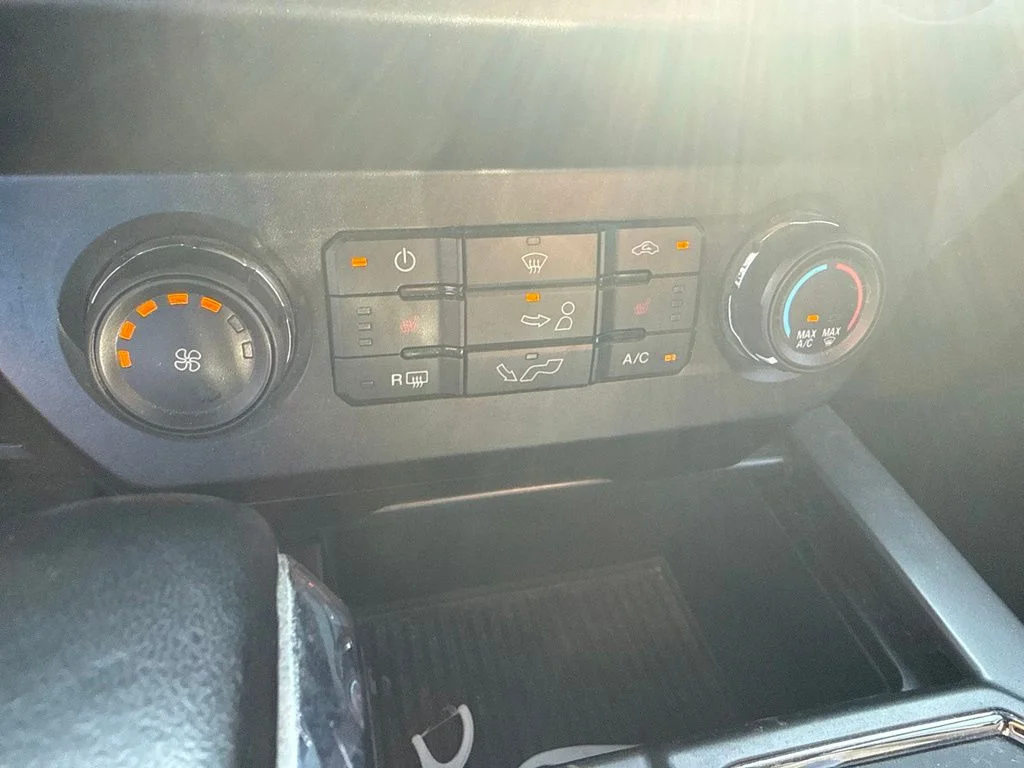 Used 2019 Gray Ford XLT image 17