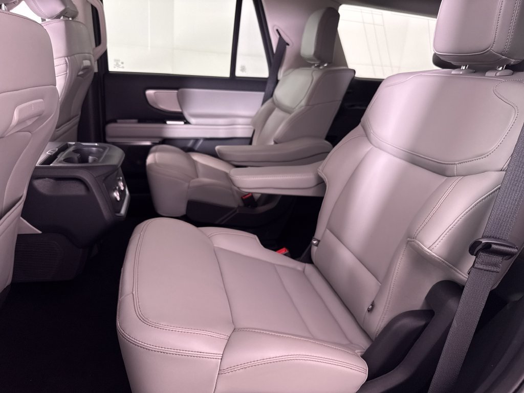 Used 2025 Silver Ford Active image 13