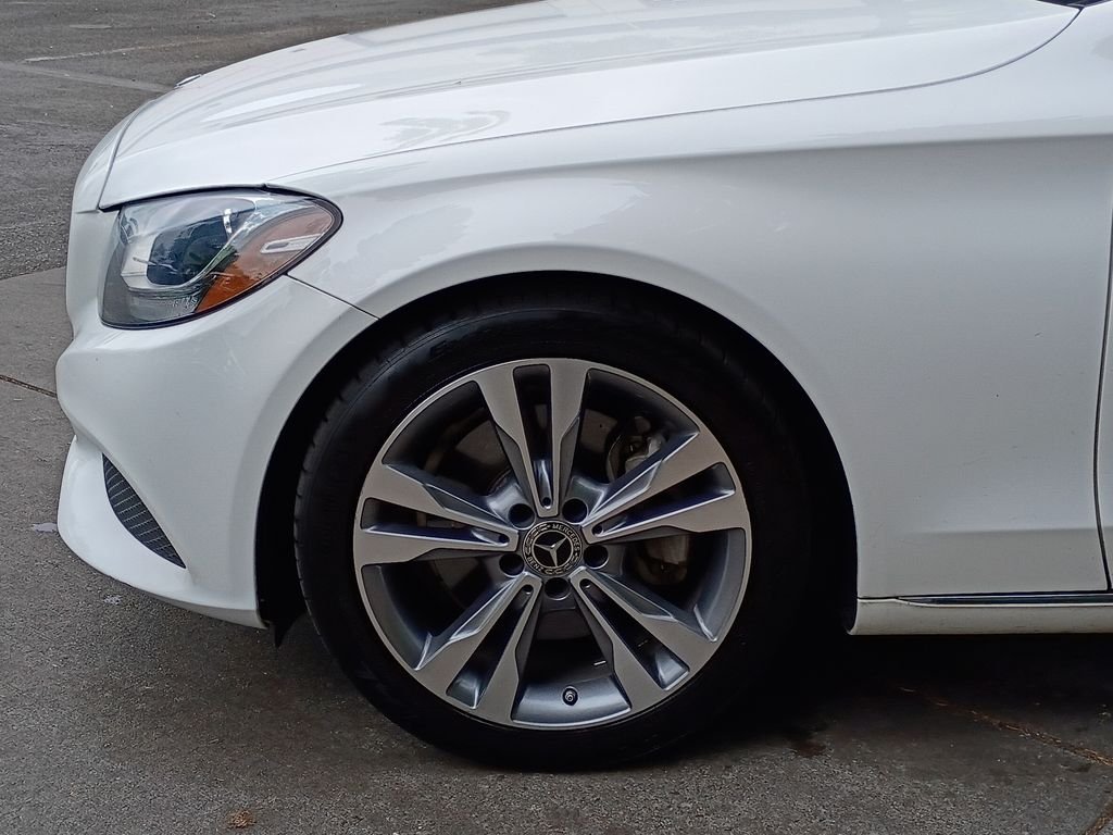 Used 2018 Diamond White Metallic Mercedes-Benz C 300 image 8