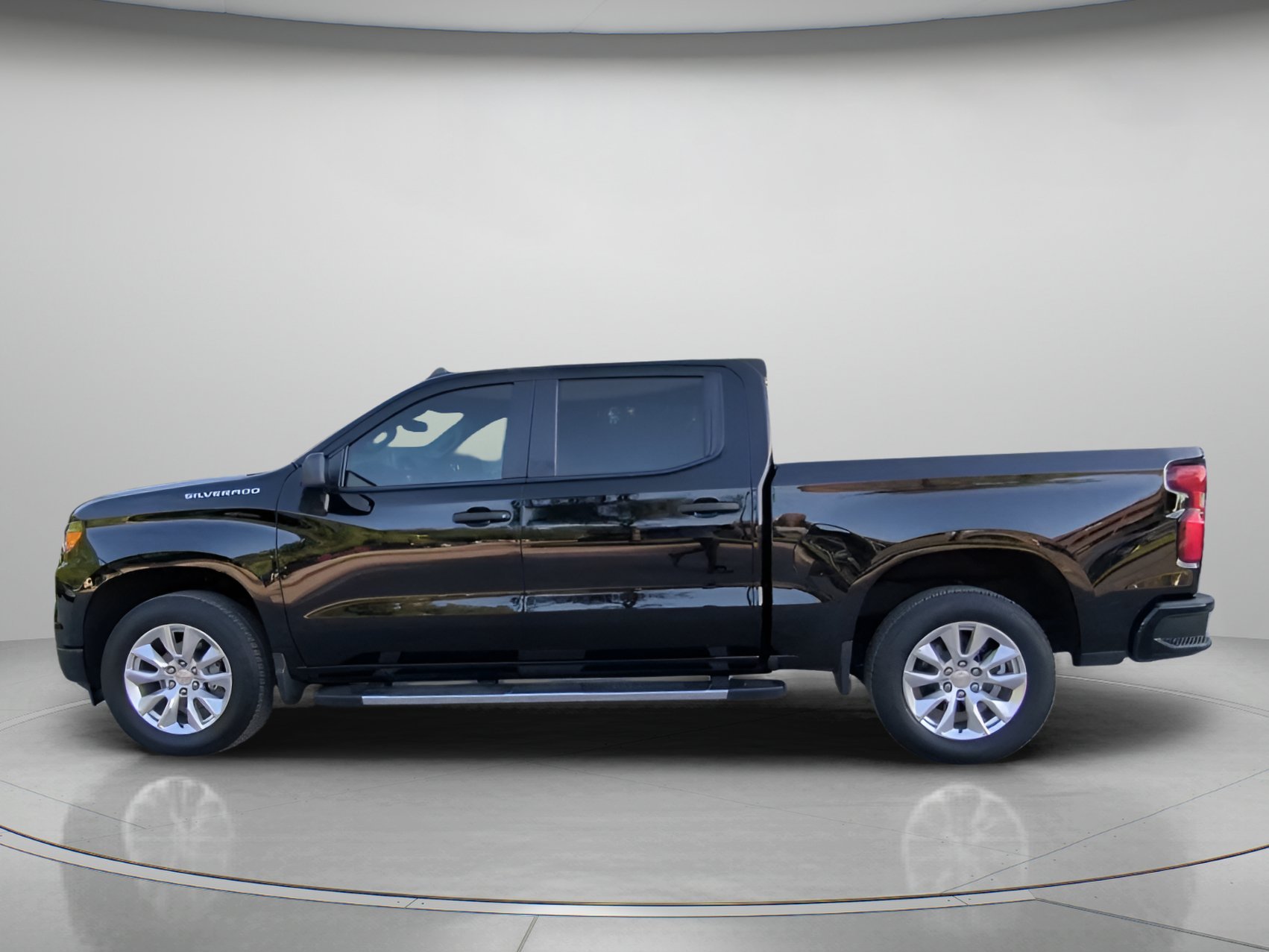 Used 2024 Black Chevrolet Custom Crew Cab Pickup image 13