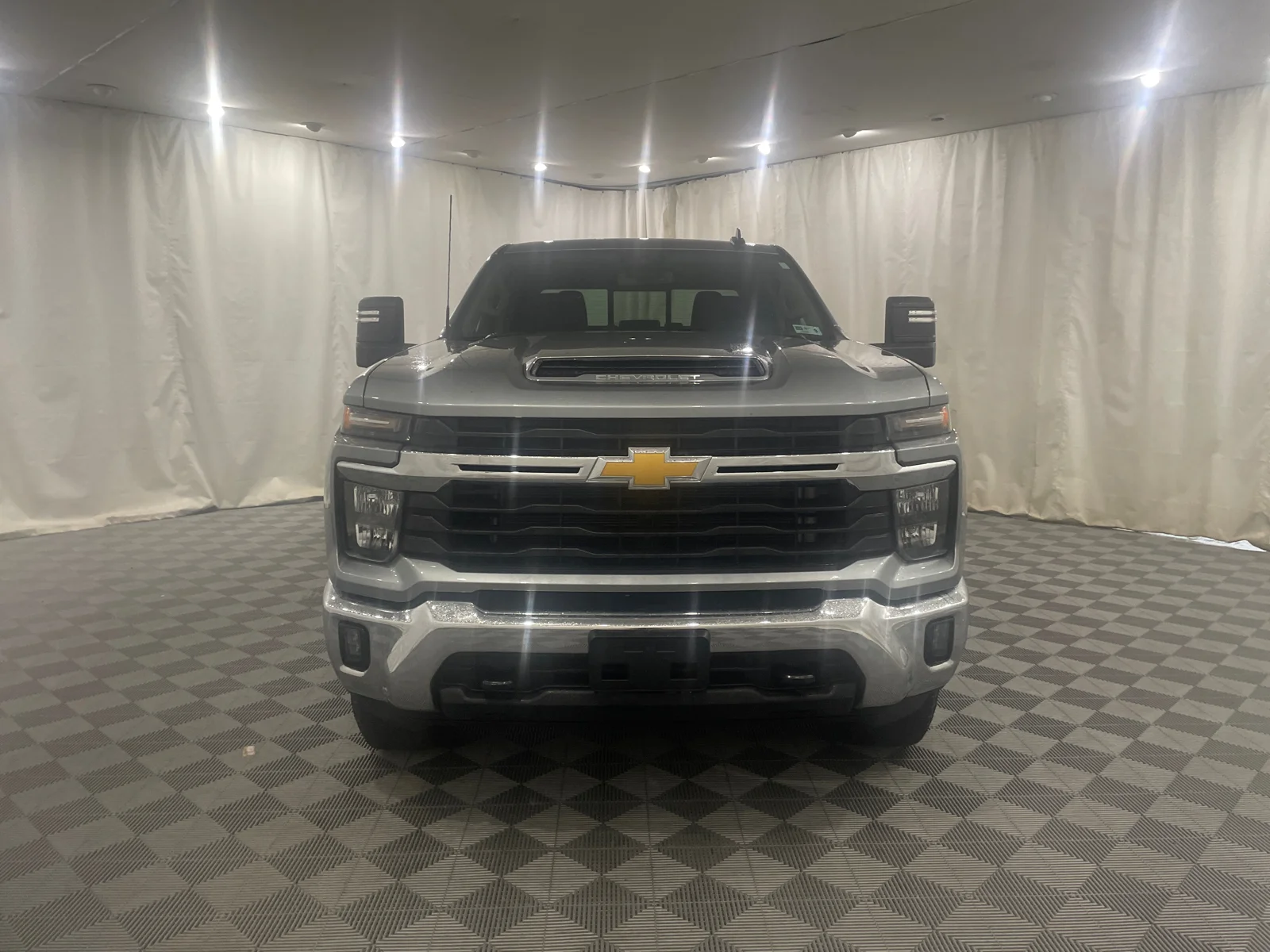 Used 2024 Sterling Gray Metallic Chevrolet LT image 2