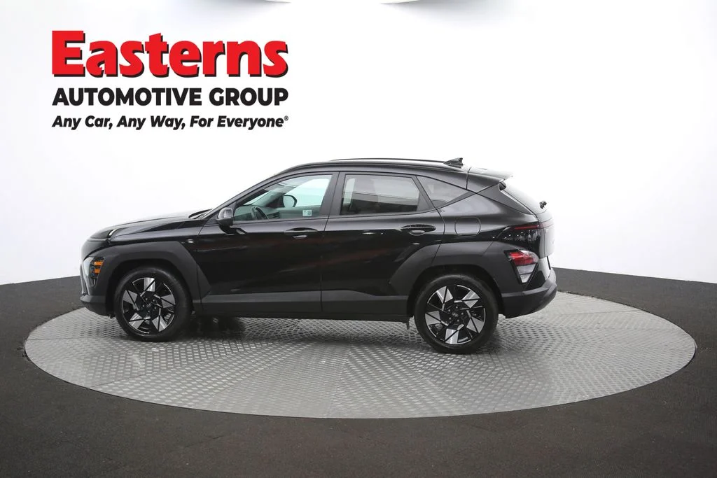 Used 2024 Black Hyundai SEL image 40