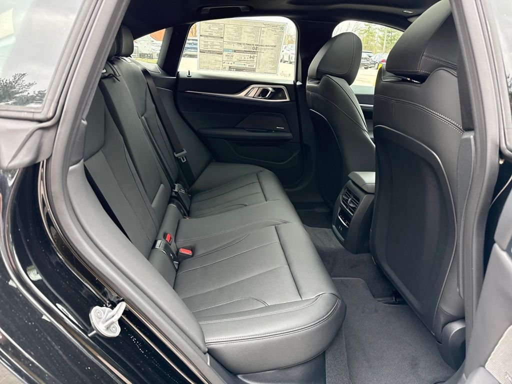 Used 2026 Black BMW xDrive40 image 29