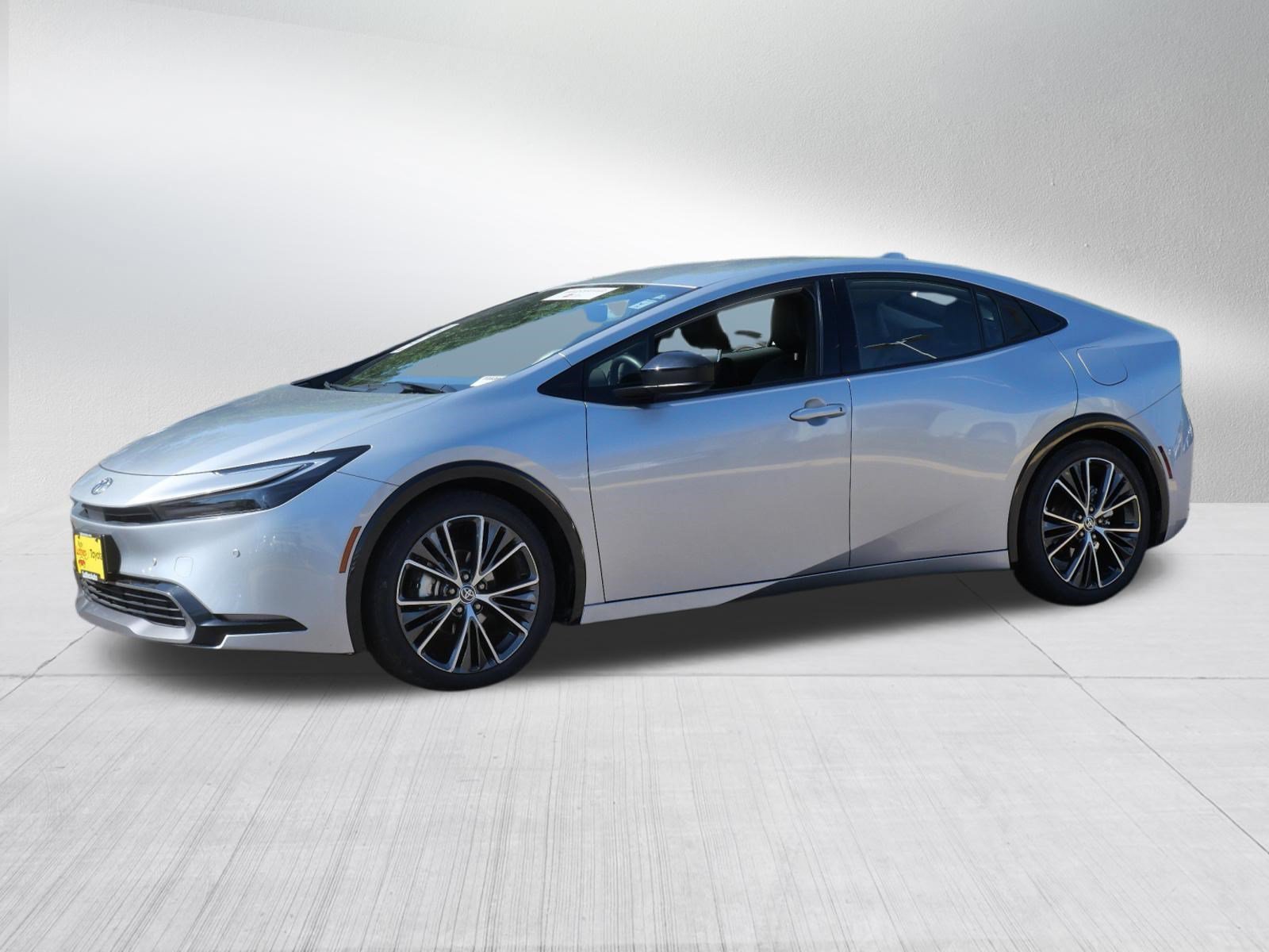 Certified Used 2025 Cutting Edge Toyota XLE image 3