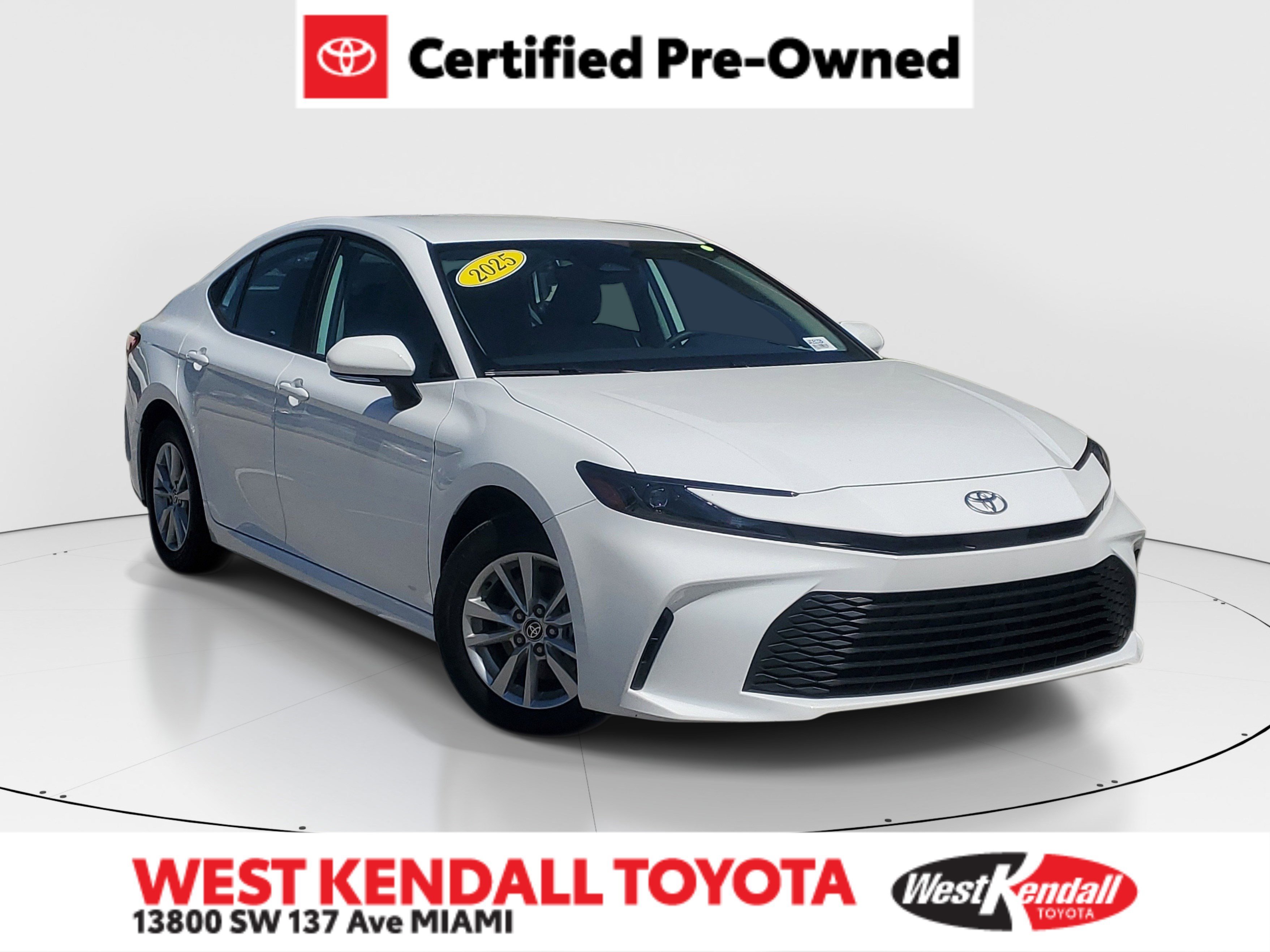 Used 2025 Ice Toyota LE image 1
