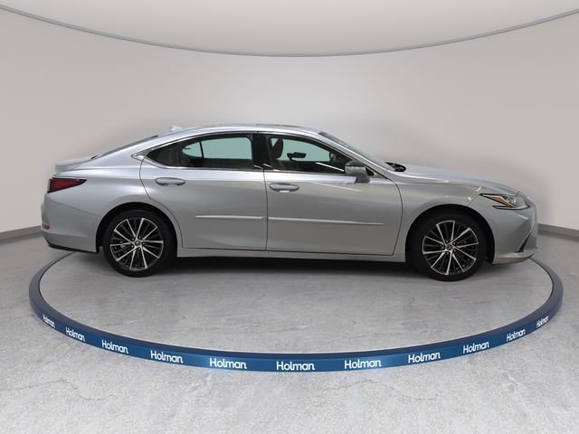 Used 2022 Iridium Lexus 350 image 5