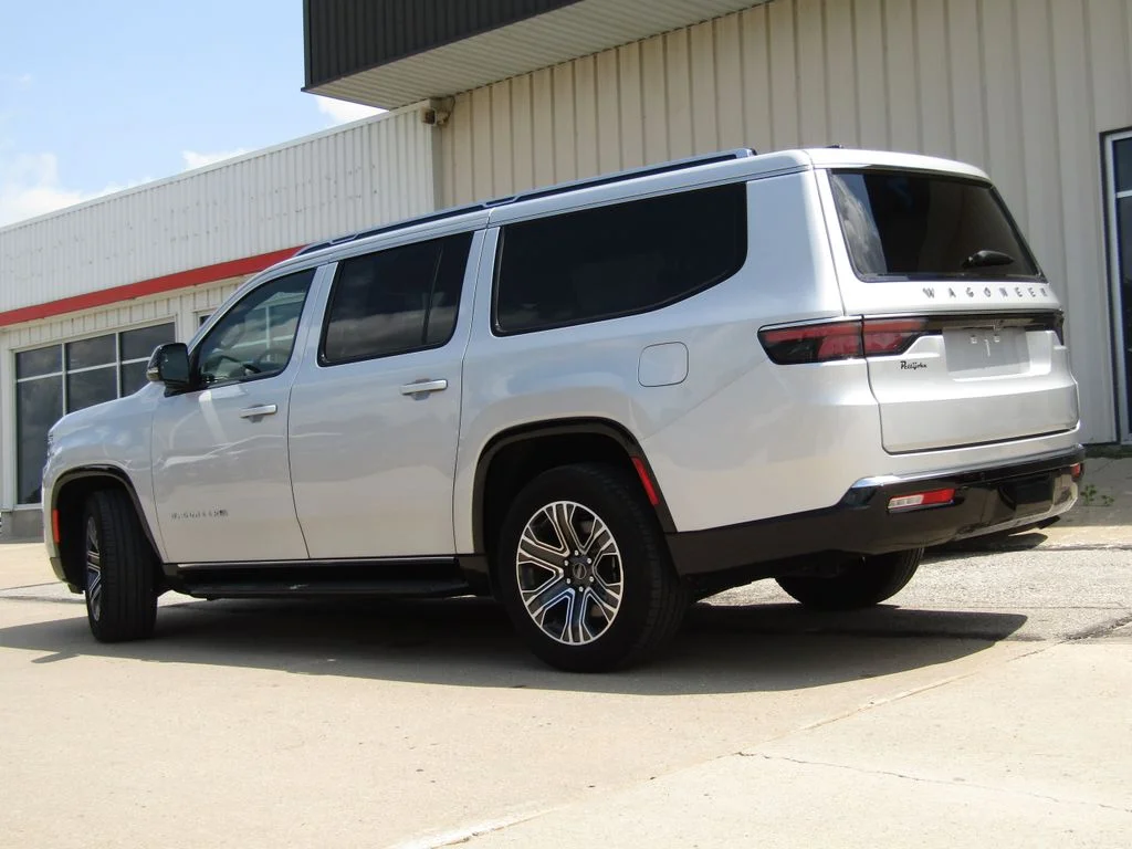 Used 2025 Silver Zynith Jeep Series II image 10