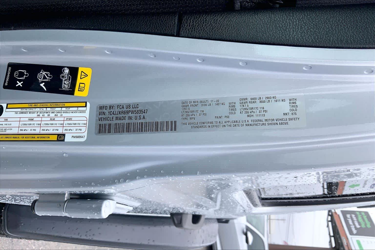 Certified Used 2023 Silver Zynith Clearcoat Jeep Rubicon image 32