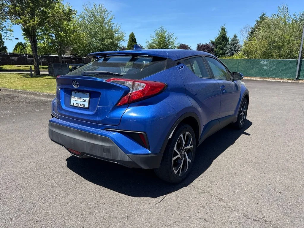 Used 2018 Blue Eclipse Metallic Toyota XLE Premium image 7
