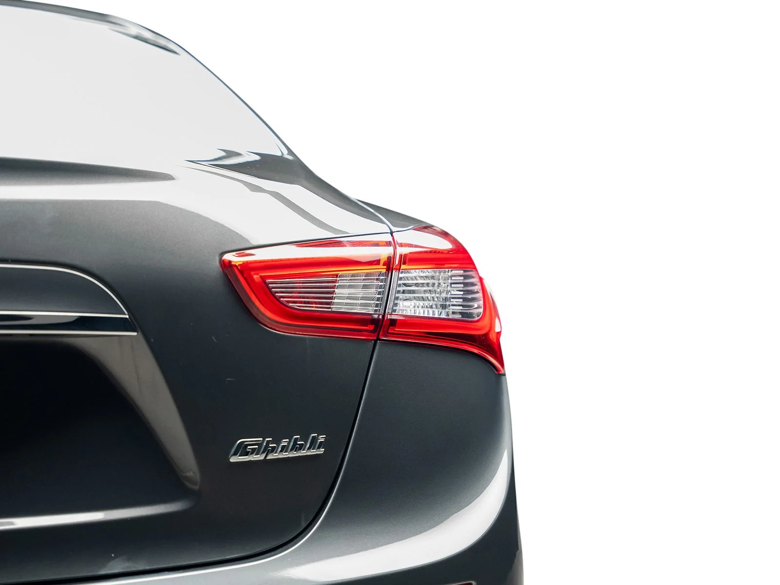 Used 2017 Gray Maserati Base image 19