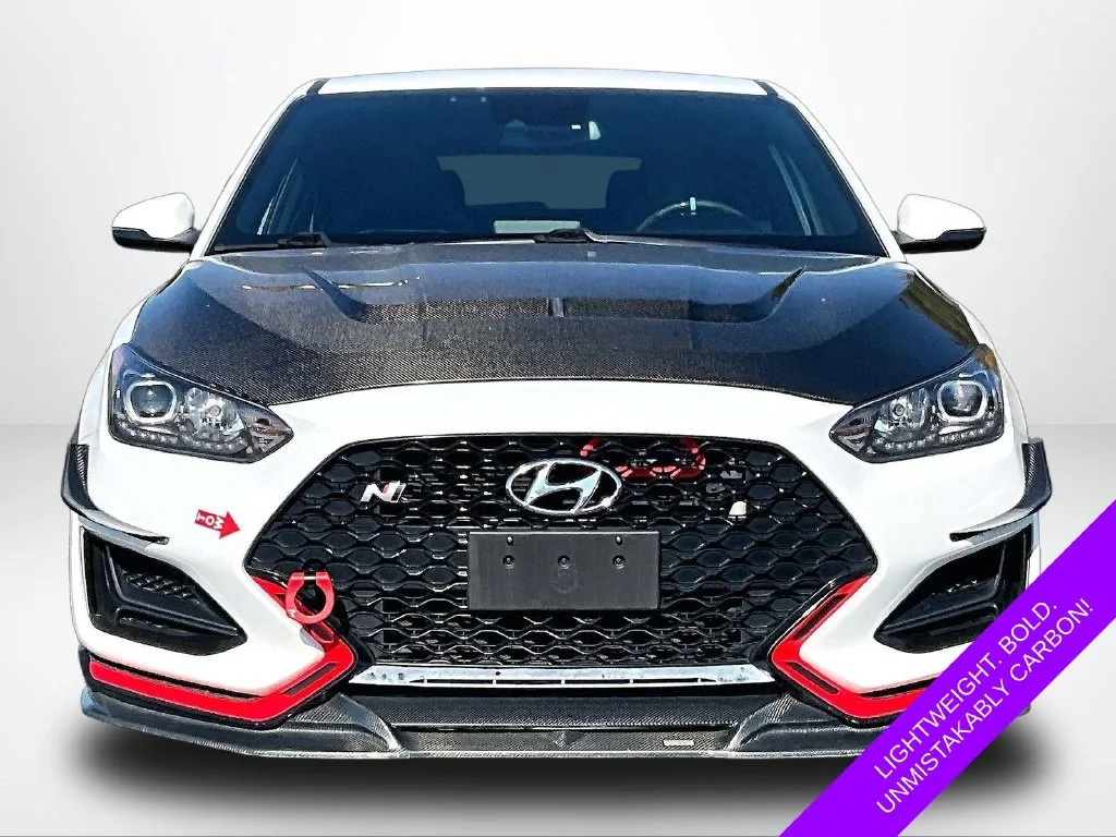 Used 2022 White Hyundai Base image 3