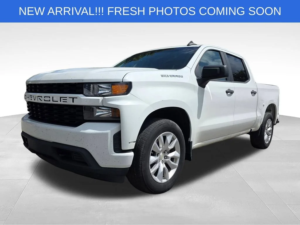 Used 2021 SUMMIT WHITE Chevrolet Custom image 12