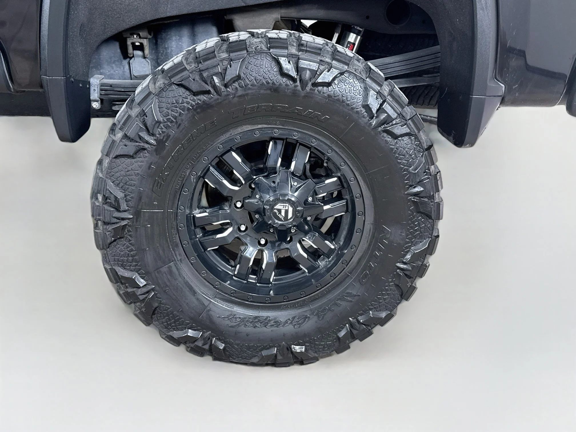 Used 2022 MOSAIC BLACK METALLIC Chevrolet High Country image 33