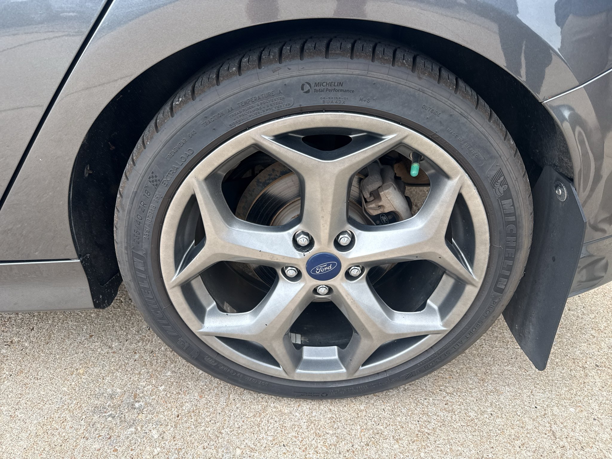 Used 2017 Magnetic Ford ST image 14