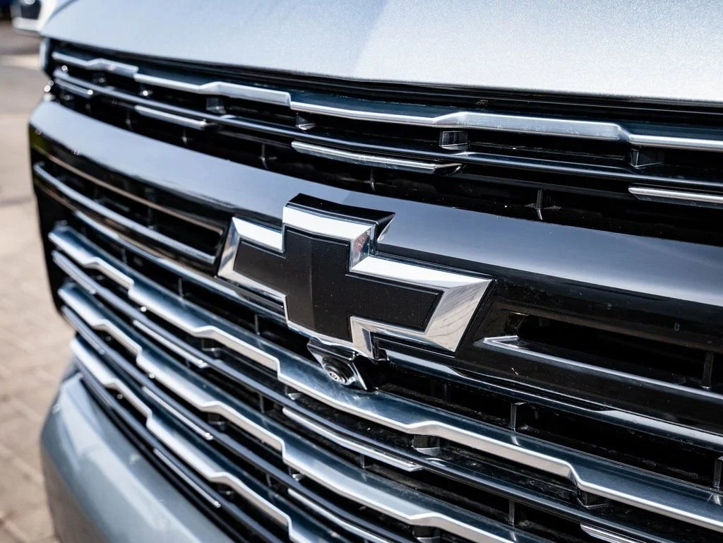Used 2025 Sterling Gray Metallic Chevrolet High Country image 3