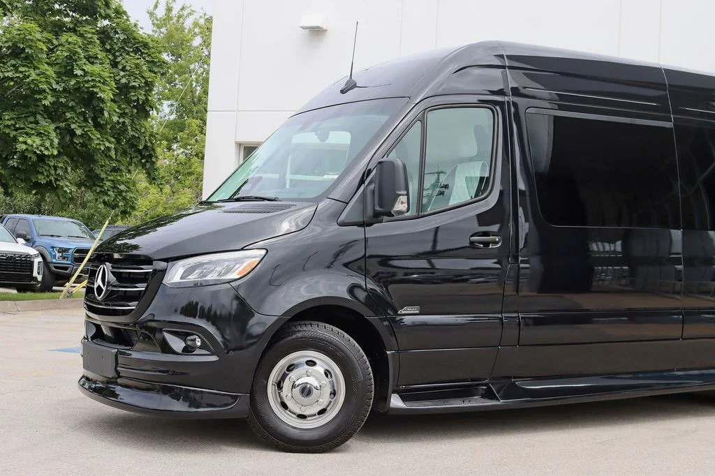 Used 2026 Black Mercedes-Benz Cargo 170 WB image 5