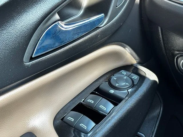 Used 2022 Black Chevrolet Premier image 18
