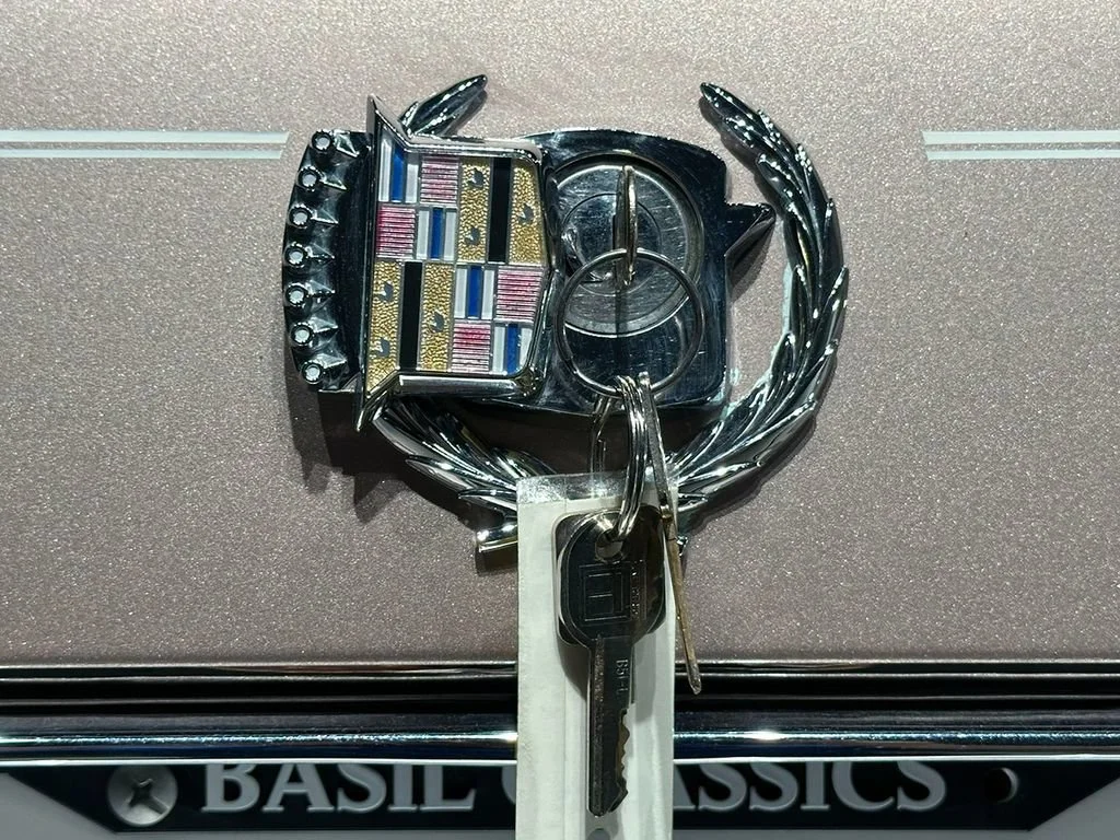 Used 1989  Cadillac NA image 34