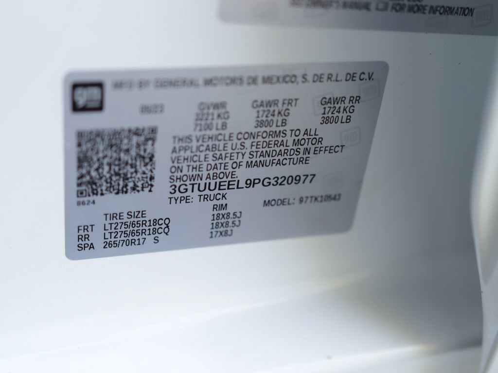 Used 2023 SUMMIT WHITE GMC AT4 image 46