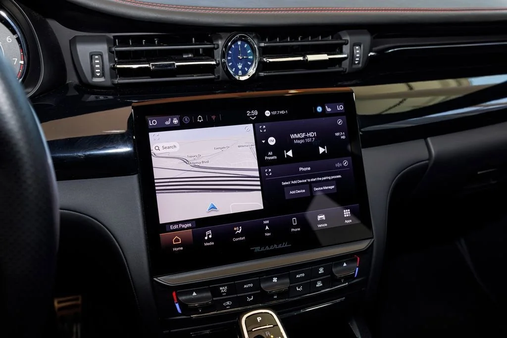 Used 2022 Bianco Maserati Modena image 37