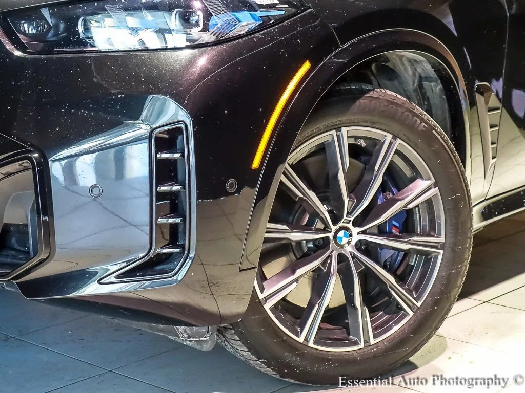 2026 BMW X5 M60i - Photo 6