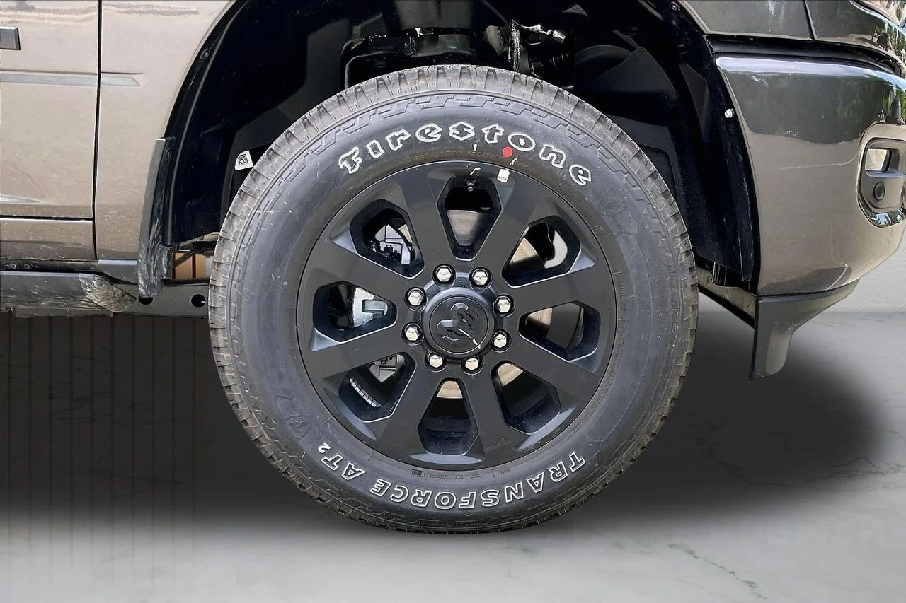 New 2026 Granite Crystal Metallic Clear-Coat Exterior Paint RAM Laramie image 64