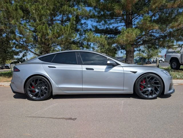 Used 2026 Lunar Silver Tesla Plaid image 2