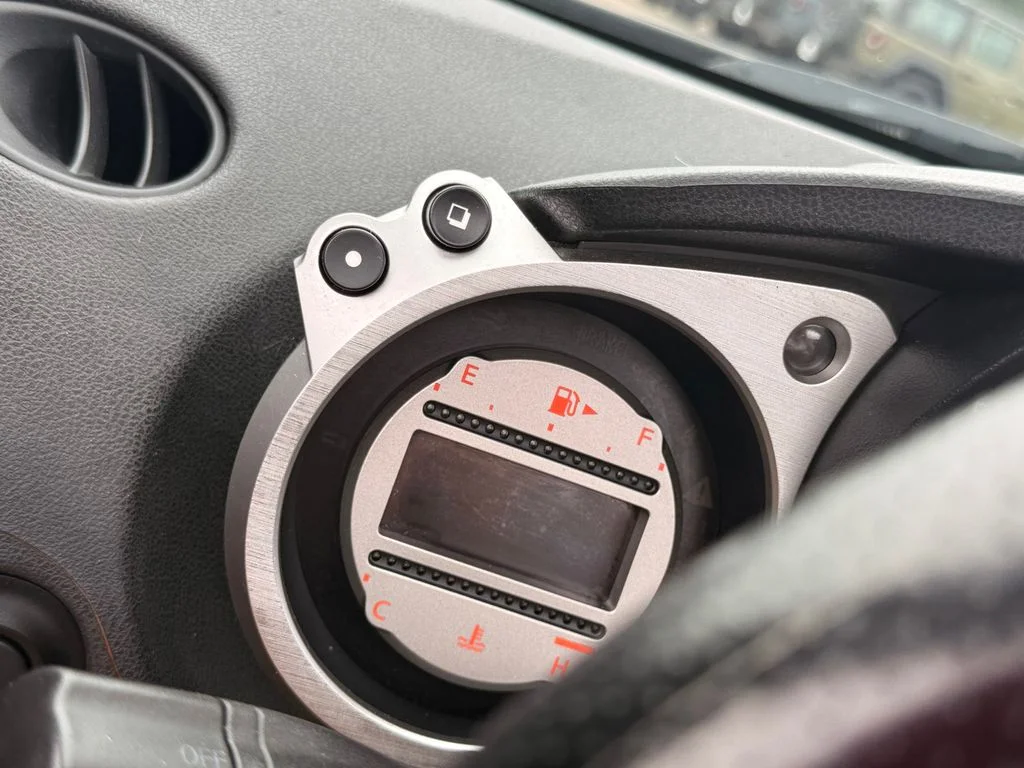 Used 2011 Magnetic Black Metallic Nissan Touring image 37