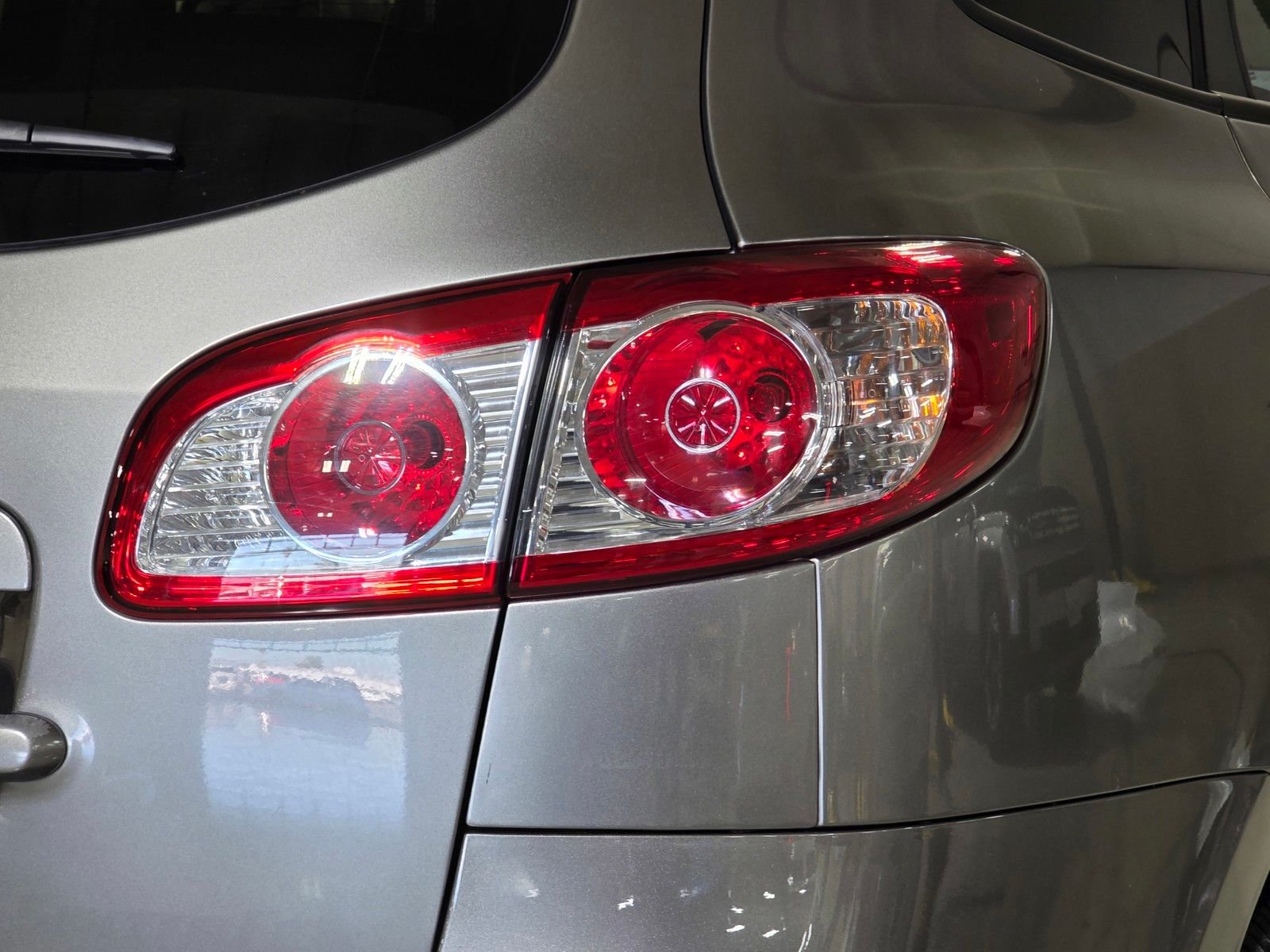 Used 2011 Mineral Gray Hyundai GLS image 12