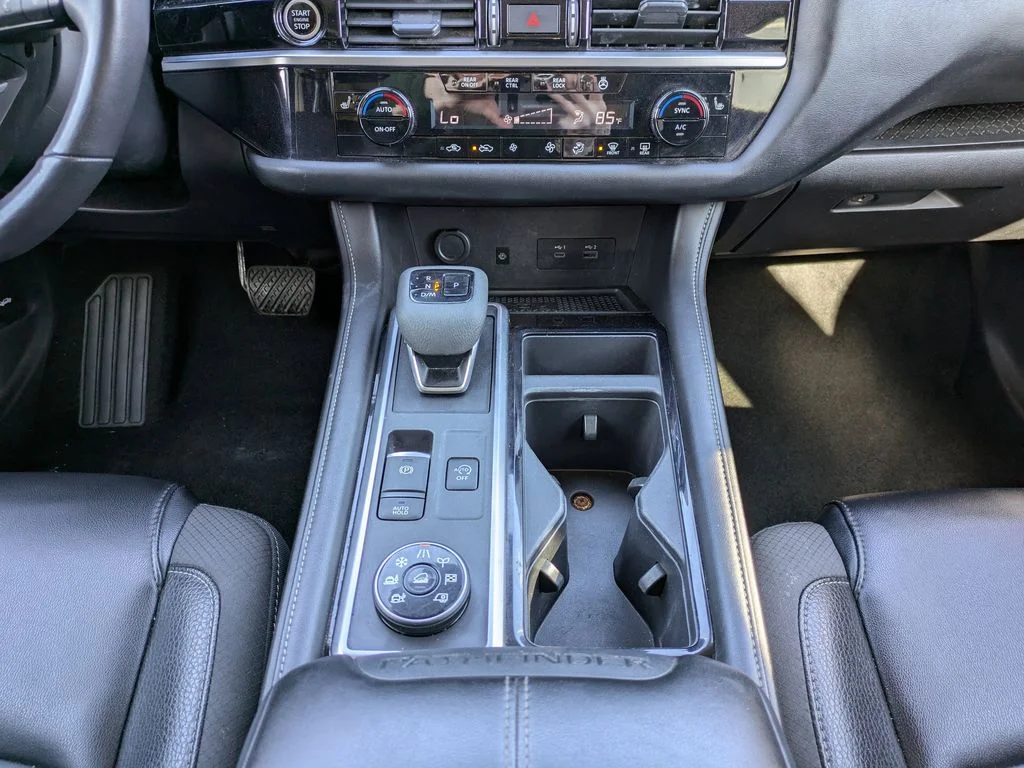Certified Used 2024 Super Black Nissan SL image 20