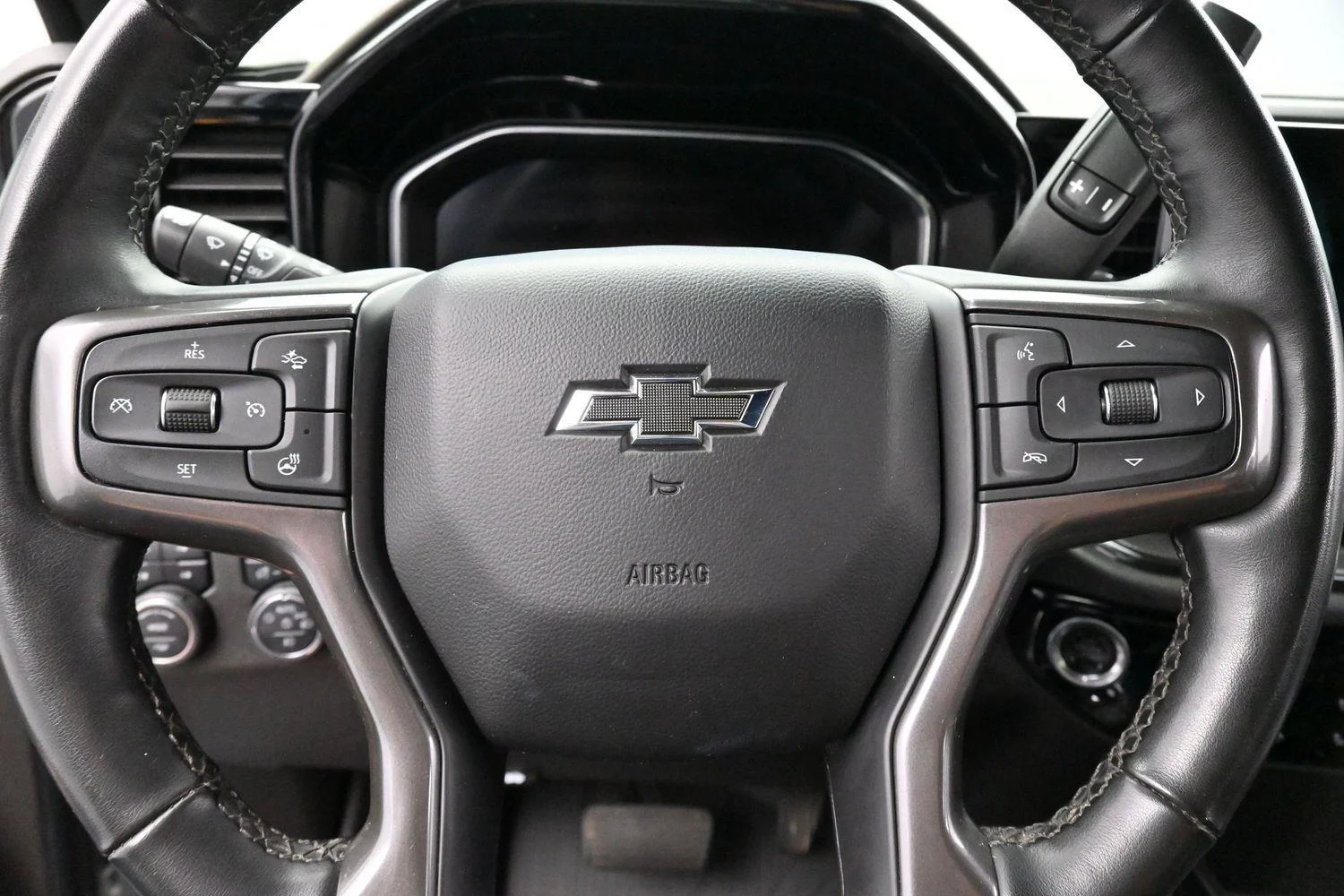 Used 2024 Sterling Gray Metallic Chevrolet ZR2 image 17