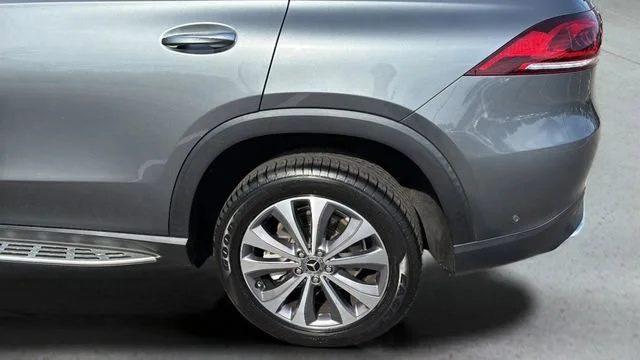 Used 2022 Gray Mercedes-Benz 4MATIC® image 35