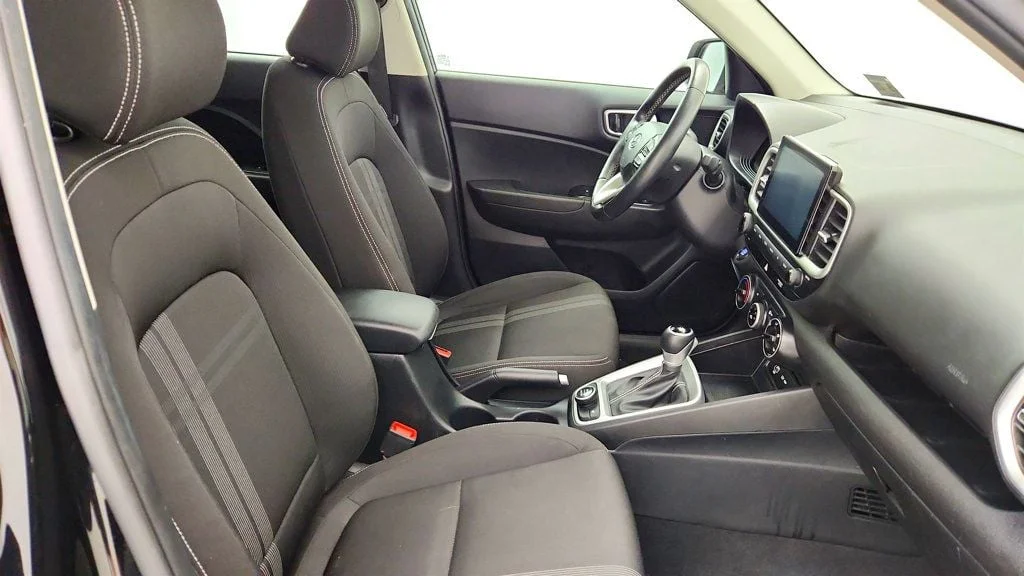 Used 2023 Black Noir Pearl Hyundai SEL IVT image 23