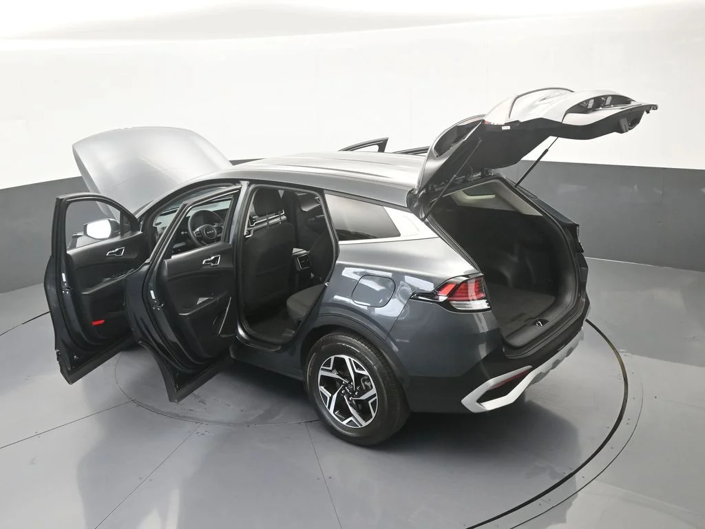 Used 2024 Gravity Gray Kia LX image 59