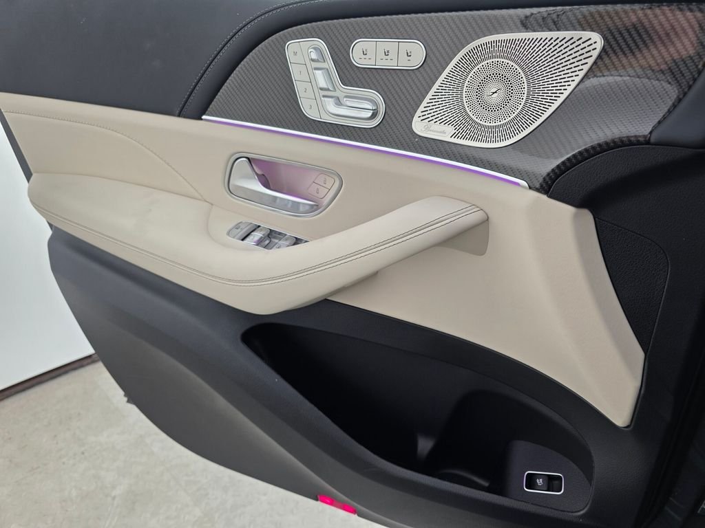 New 2026 MANUFAKTUR Silicon Grey Mercedes-Benz AMG® GLS 63 4MATIC+ SUV image 20