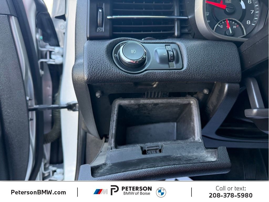 Used 2014 Silver Chevrolet LT image 28