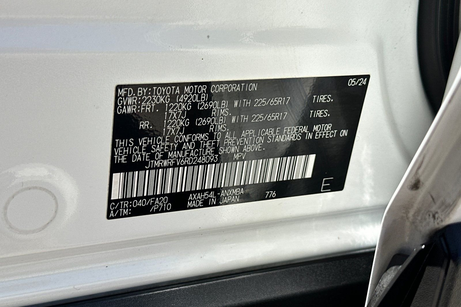 Used 2024 White Toyota XLE image 29