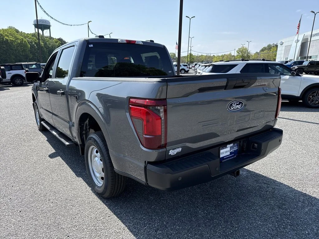 New 2026 Gray Ford XL image 5