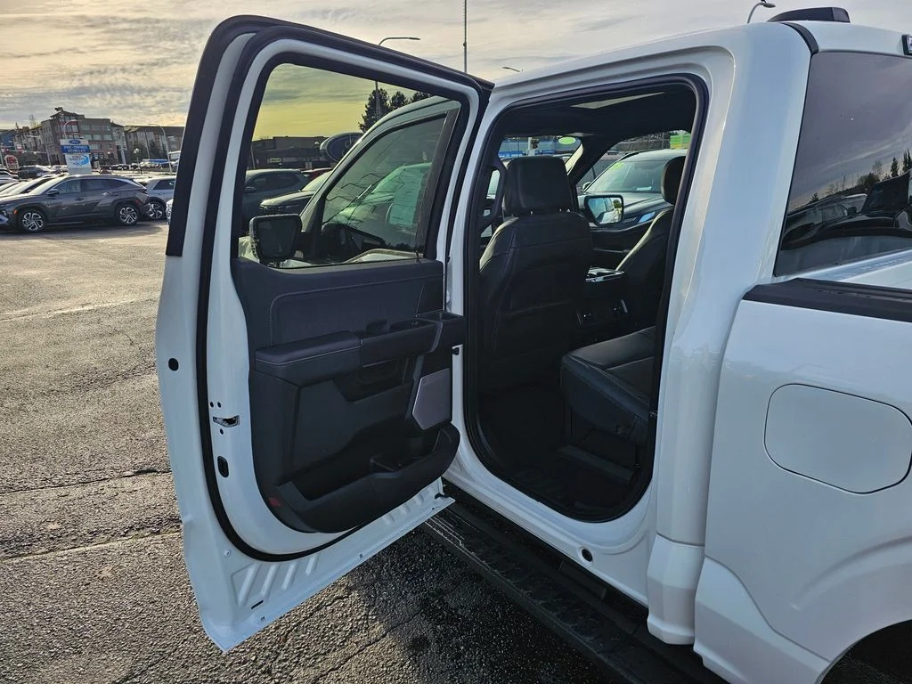 New 2025 White Ford Lariat image 15