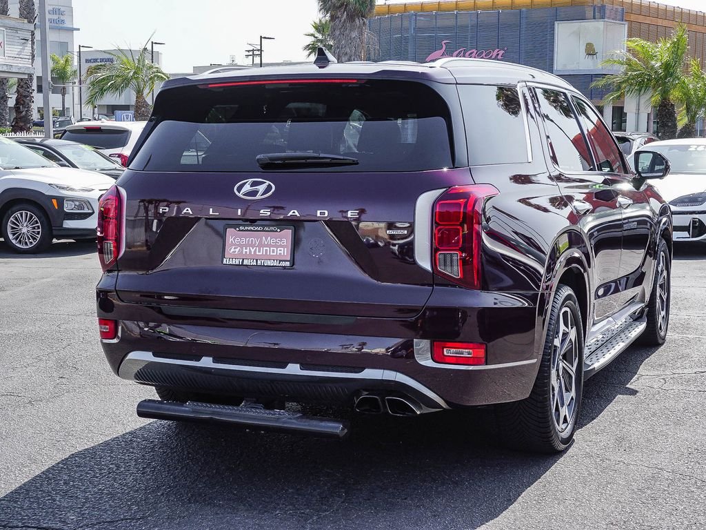 Used 2022 Red Hyundai Calligraphy image 6