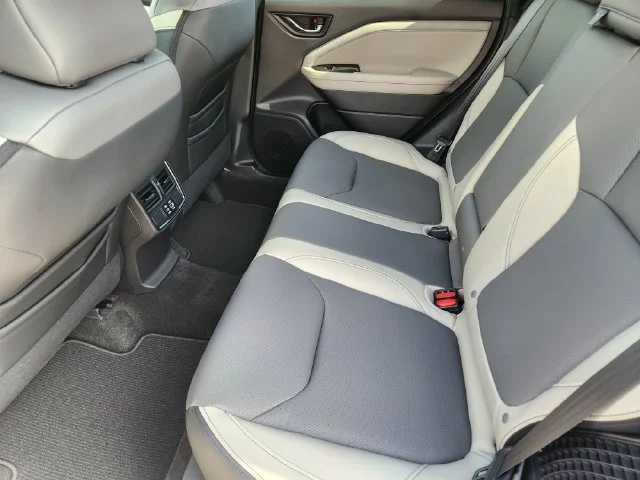 New 2026 CRYSTAL WHITE PEARL Subaru Limited Hybrid image 23