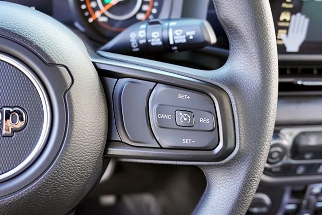 New 2026 Bright White Clear-Coat Exterior Paint Jeep Sport image 41